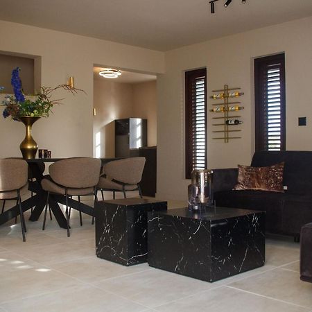 Major. Suites Curacao Willemstad Bagian luar foto