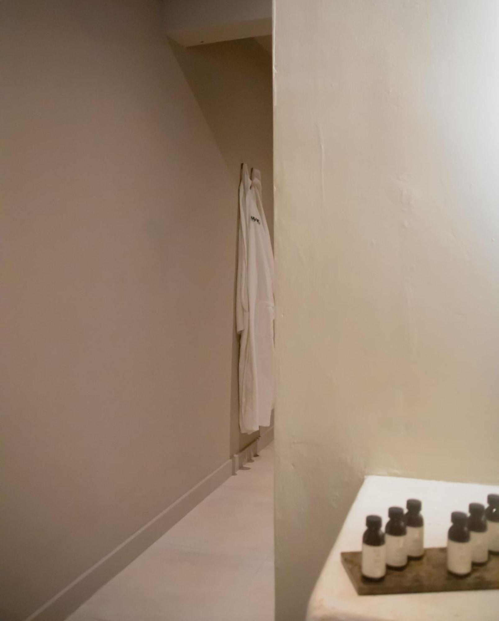Major. Suites Curacao Willemstad Bagian luar foto